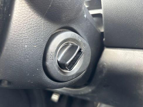 Used 2011 Nissan Rogue SV w/ SL Pkg image 32