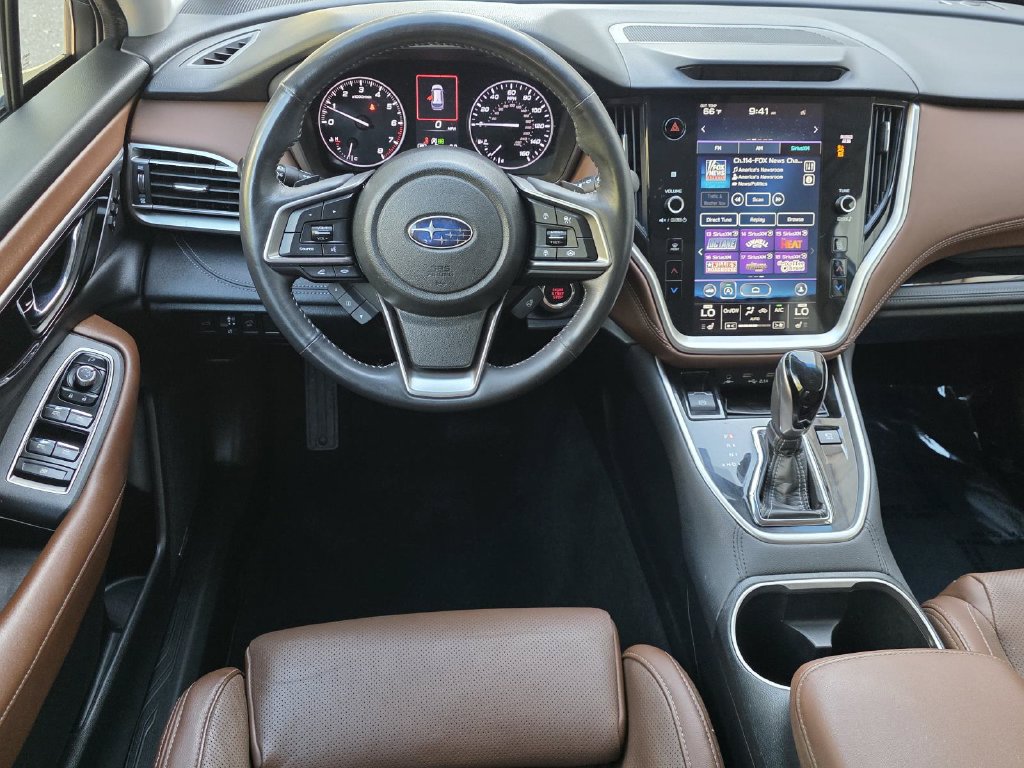 Used 2022 Subaru Outback Touring AWD/4WD image 12