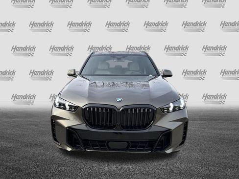 Used 2026 BMW X5 xDrive40i w/ M Sport Package AWD/4WD image 3