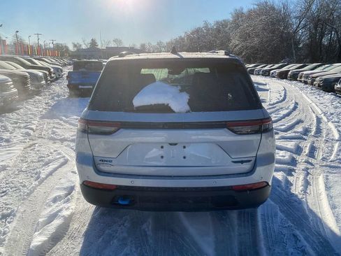 Used 2023 Jeep Grand Cherokee Trailhawk AWD/4WD image 6