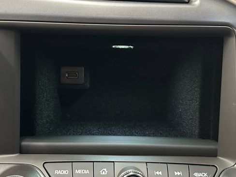 Used 2017 Chevrolet Corvette Z06 RWD image 32