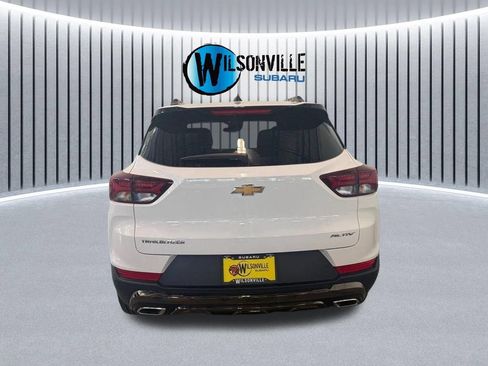 Used 2023 Chevrolet TrailBlazer ACTIV w/ Sun and Liftgate Package FWD image 5