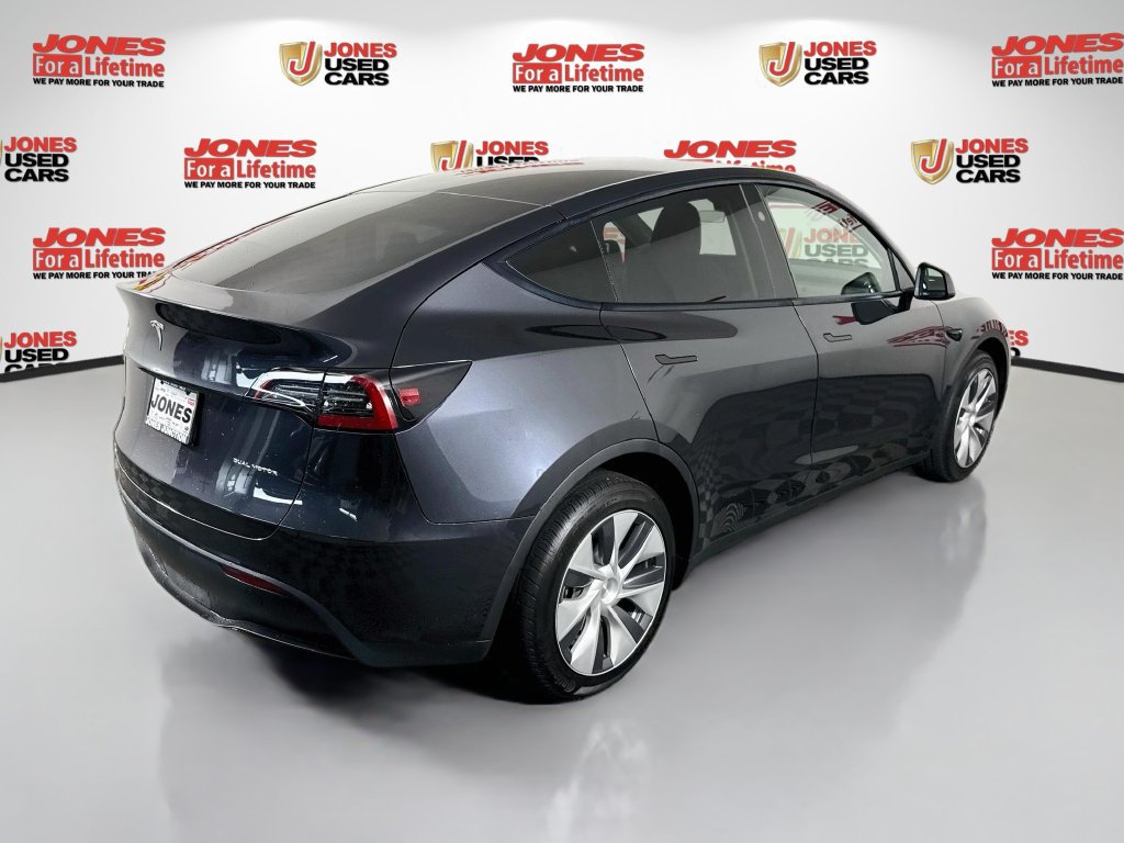 Used 2024 Tesla Model Y Long Range AWD/4WD image 16