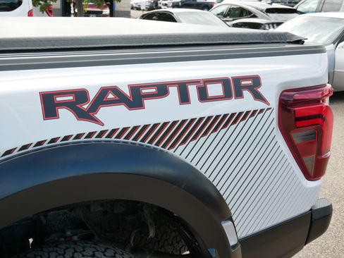 Used 2025 Ford F150 Raptor AWD/4WD image 18