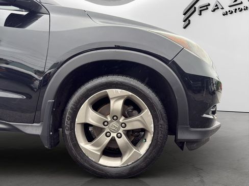 Used 2018 Honda HR-V EX image 25