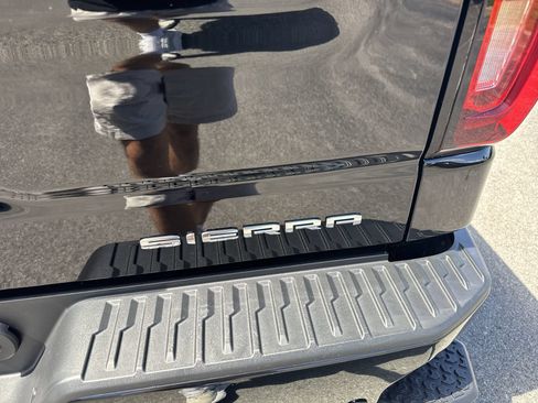 Used 2023 GMC Sierra 1500 Denali AWD/4WD image 33