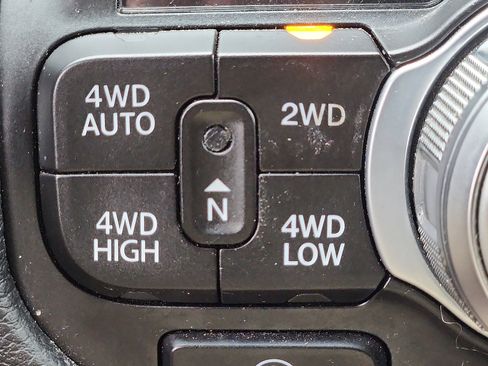 Used 2022 RAM 1500 Laramie image 25