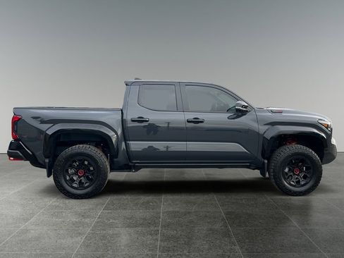 Used 2025 Toyota Tacoma TRD Pro image 8