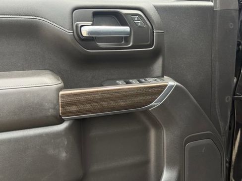 Used 2022 Chevrolet Silverado 1500 LT AWD/4WD image 27