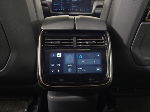Used 2022 Rivian R1T Launch Edition AWD/4WD image 28