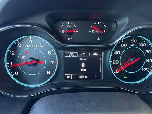 Used 2018 Chevrolet Cruze LT w/ Convenience Package image 11