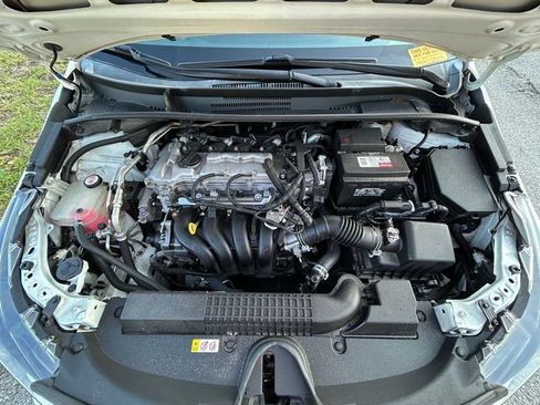 Used 2020 Toyota Corolla LE FWD image 11
