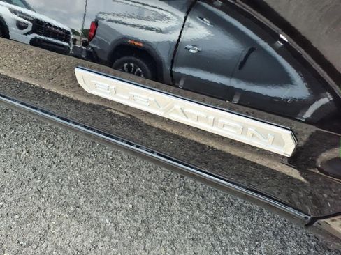 New 2025 GMC Canyon Elevation w/ Convenience Package image 10