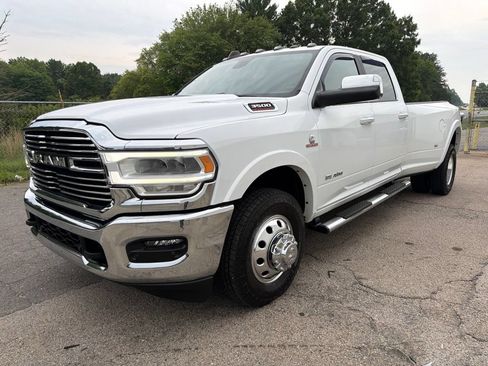 Used 2020 RAM 3500 Laramie RWD image 6