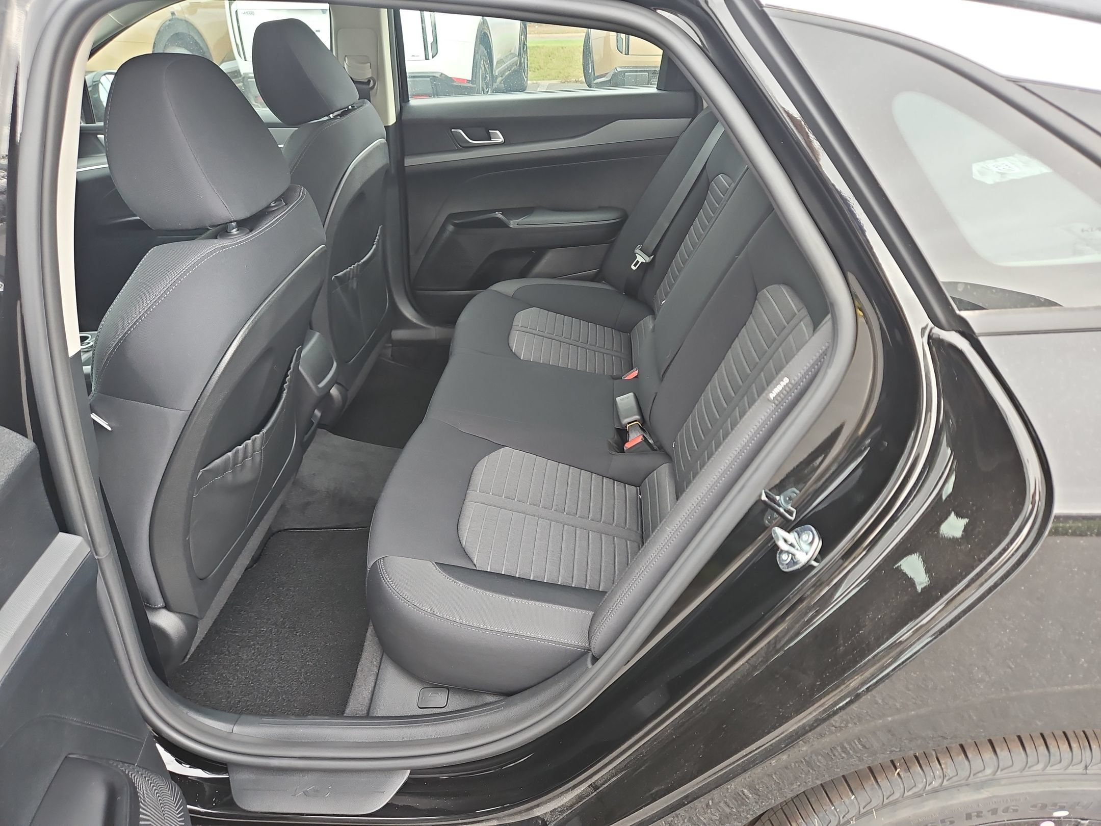 New 2026 Kia K5 LXS FWD image 30