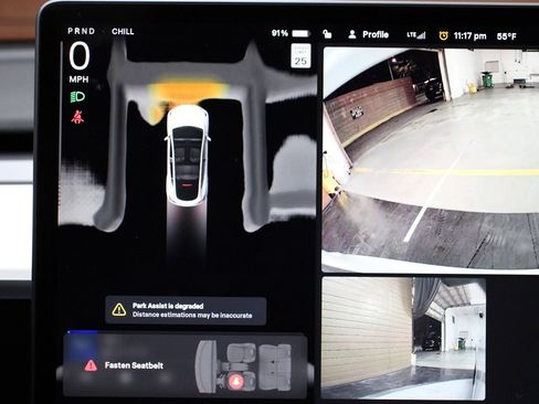 Used 2022 Tesla Model Y Long Range image 50