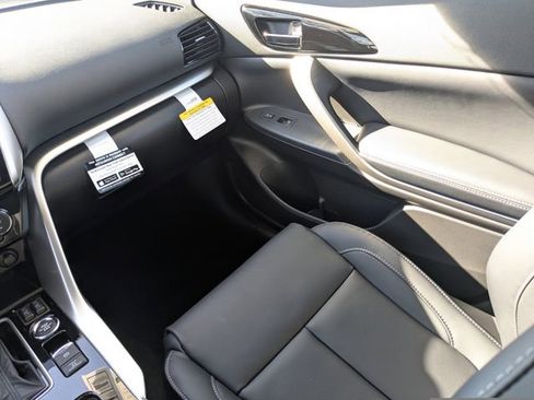 Used 2025 Mitsubishi Eclipse Cross SEL image 19