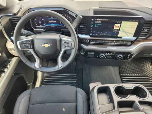 Used 2025 Chevrolet Silverado 1500 LT AWD/4WD image 27