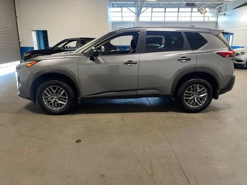 Used 2021 Nissan Rogue S FWD image 6