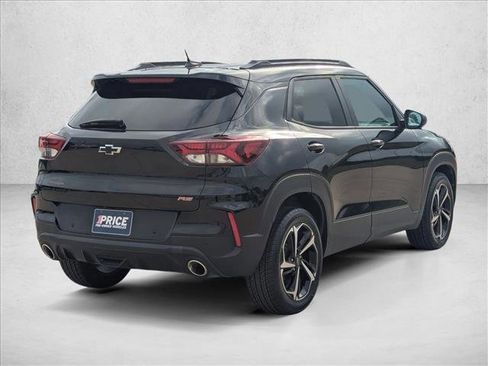 Used 2022 Chevrolet TrailBlazer RS w/ Convenience Package FWD image 5