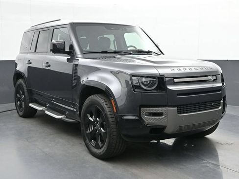 Used 2023 Land Rover Defender 110 X-Dynamic SE AWD/4WD image 2