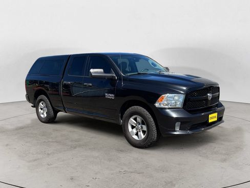 Used 2018 RAM 1500 Express AWD/4WD image 3