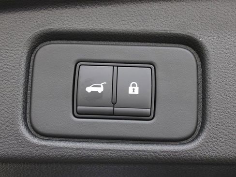New 2026 Nissan Pathfinder Platinum w/ Cargo Package FWD image 31