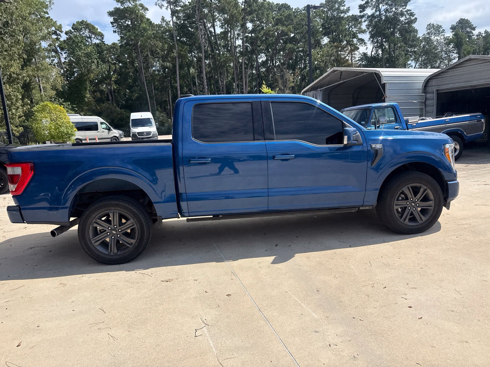 Used 2023 Ford F150 Lariat AWD/4WD image 3