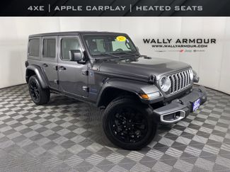 Used 2025 Jeep Wrangler Unlimited Sahara w/ Safety Group AWD/4WD video 1