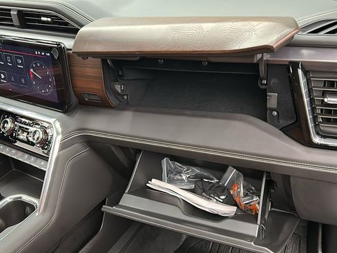 Used 2024 GMC Sierra 1500 Denali Ultimate image 40