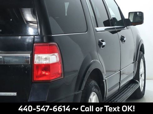 Used 2017 Ford Expedition Limited image 10