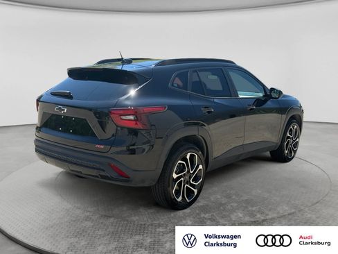 Used 2026 Chevrolet Trax RS FWD image 5