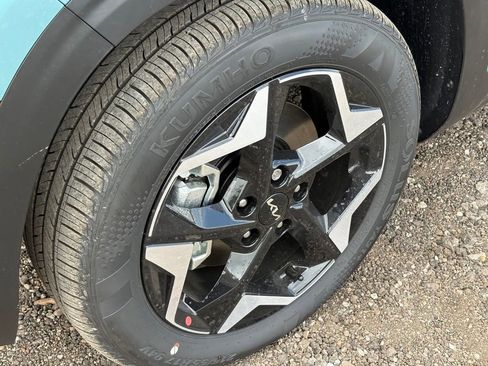 New 2026 Kia Seltos S AWD/4WD image 9
