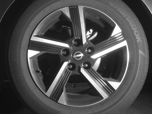 Used 2025 Nissan Sentra SV FWD image 14