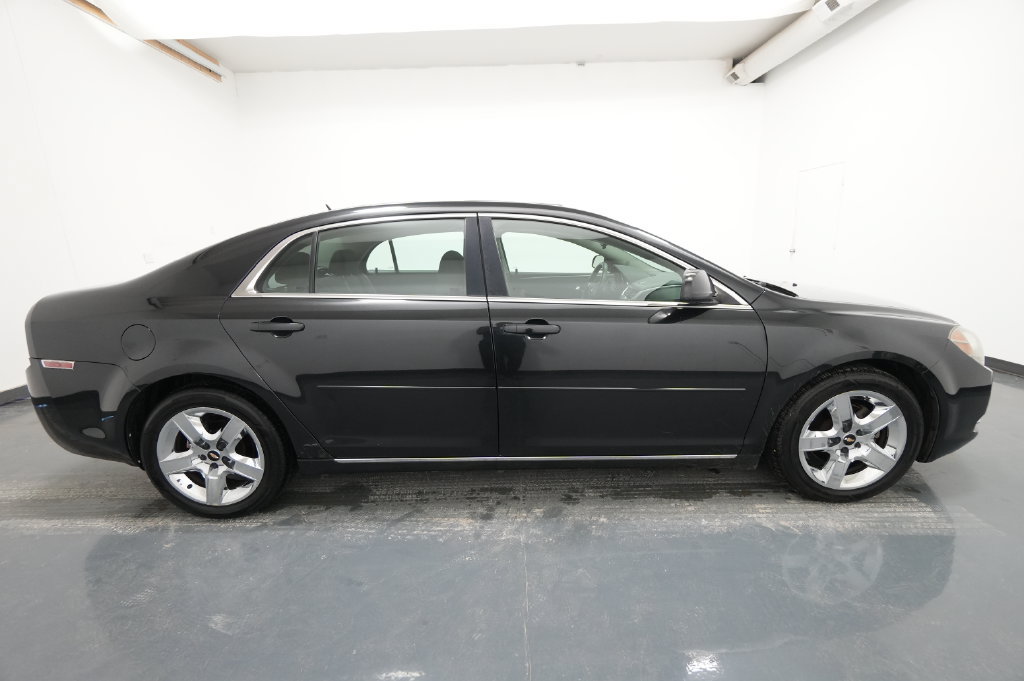 Used 2010 Chevrolet Malibu LT w/ Power Convenience Package FWD image 9