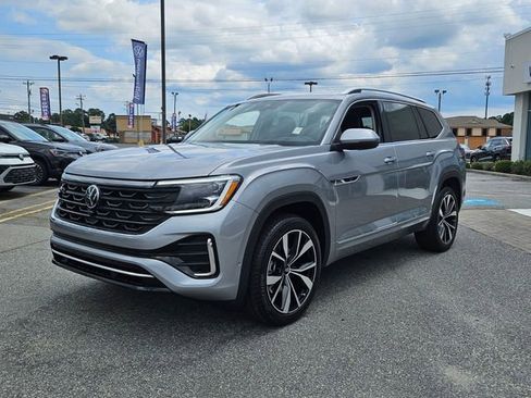 New 2026 Volkswagen Atlas SEL Premium R-Line image 3