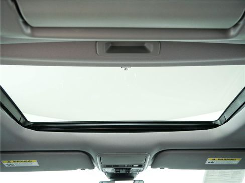 Used 2024 Honda Odyssey Touring image 21