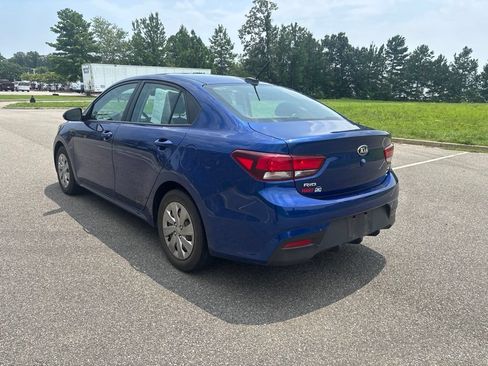Used 2019 Kia Rio S FWD image 5