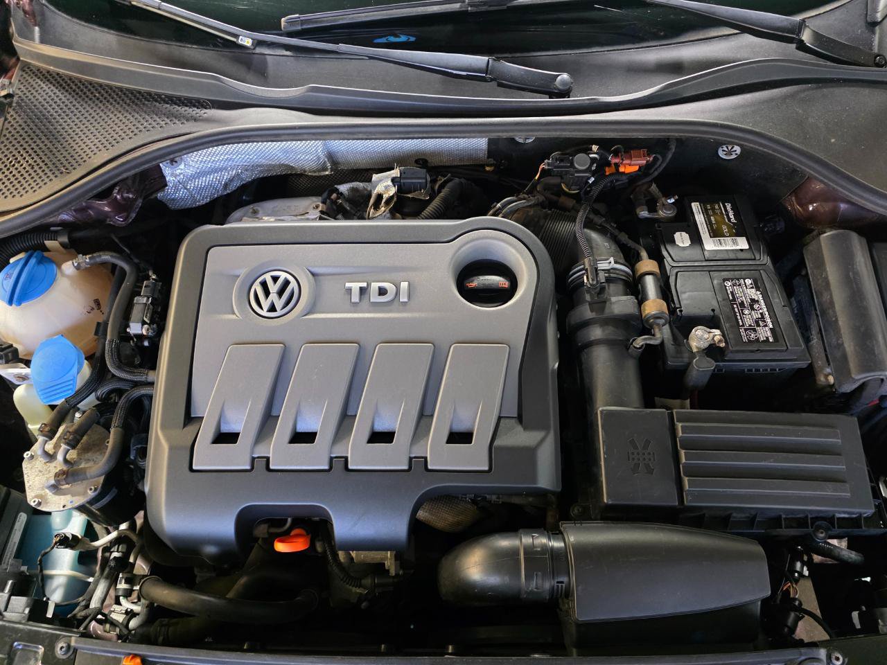 Used 2013 Volkswagen Passat TDI SE FWD image 35