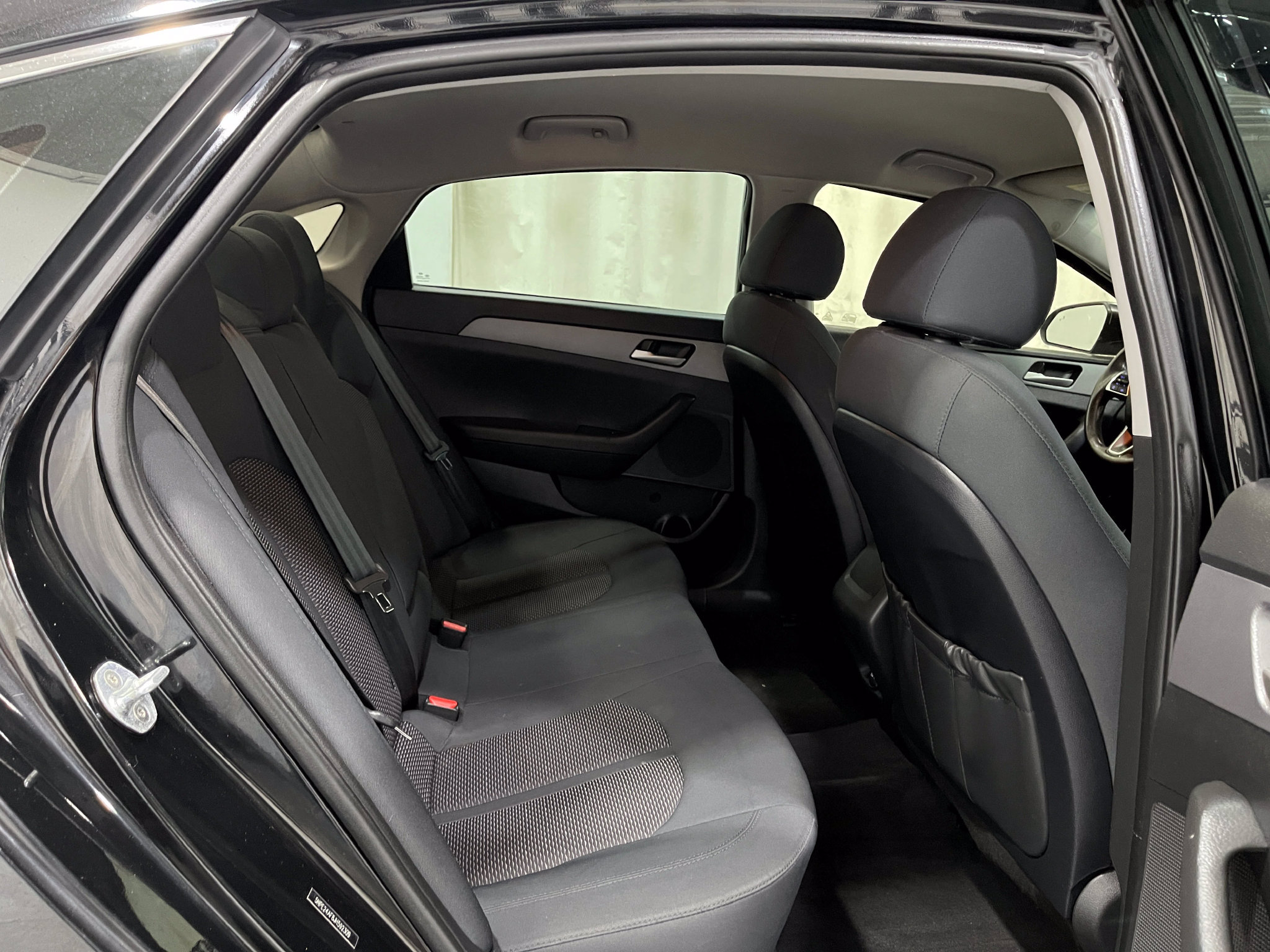 Used 2018 Hyundai Sonata SE FWD image 29