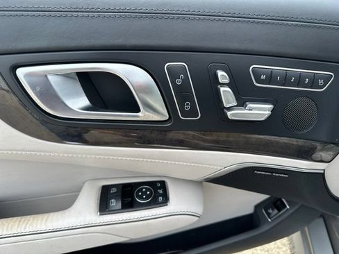 Used 2013 Mercedes-Benz SL 550 image 17