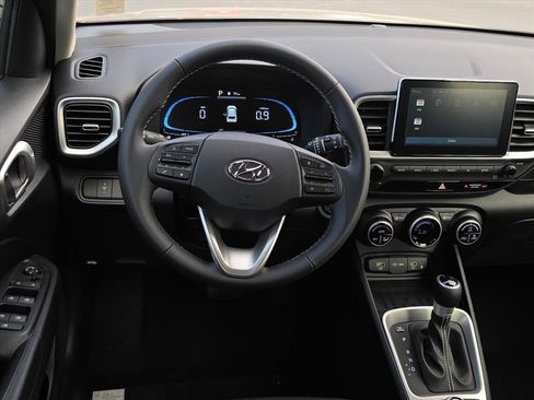New 2026 Hyundai Venue SEL FWD image 13