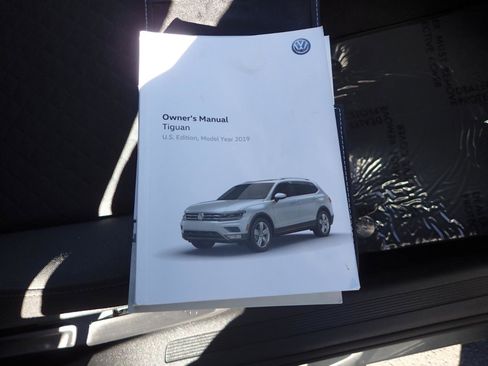 Used 2019 Volkswagen Tiguan S w/ 3rd Row Seat Package AWD/4WD image 27