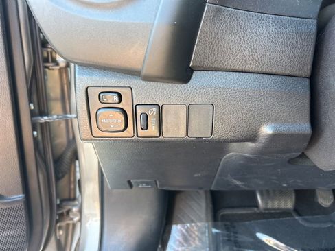 Used 2018 Toyota Corolla LE w/ LE Premium Package FWD image 6