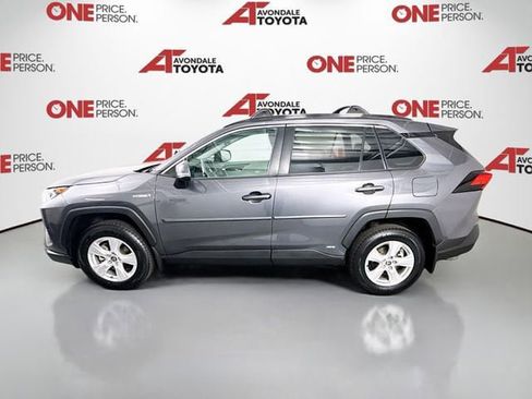 Used 2021 Toyota RAV4 XLE w/ Convenience Package AWD/4WD image 4
