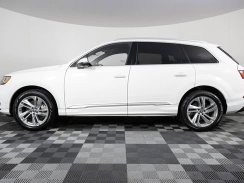 Used 2021 Audi Q7 2.0T Premium w/ Convenience Package image 3
