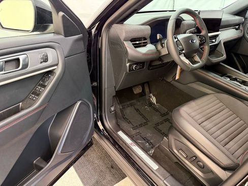 New 2026 Ford Explorer ST-Line w/ ST-Line Street Pack image 33