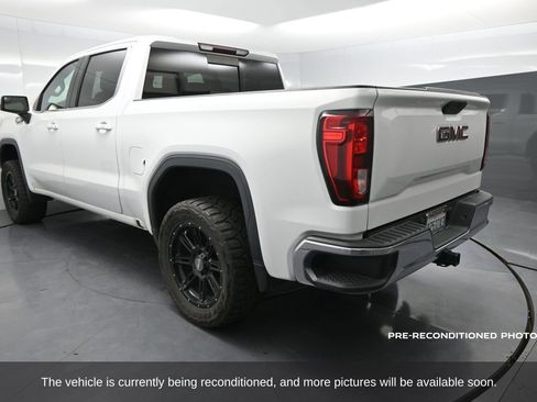 Used 2020 GMC Sierra 1500 SLE w/ SLE Value Package image 4