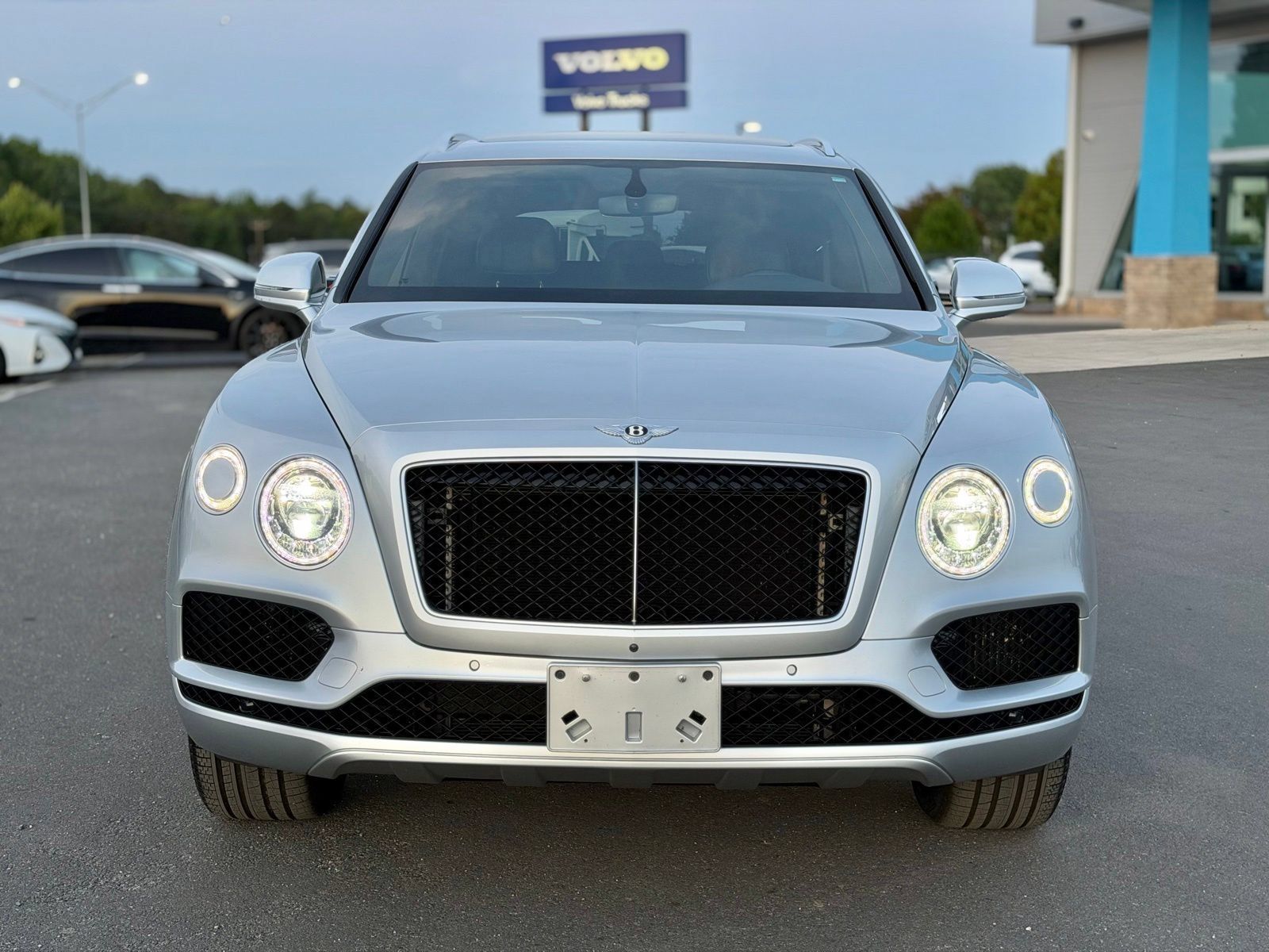 Used 2019 Bentley Bentayga AWD/4WD image 4