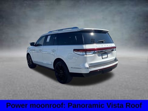 Used 2023 Lincoln Navigator Reserve AWD/4WD image 11